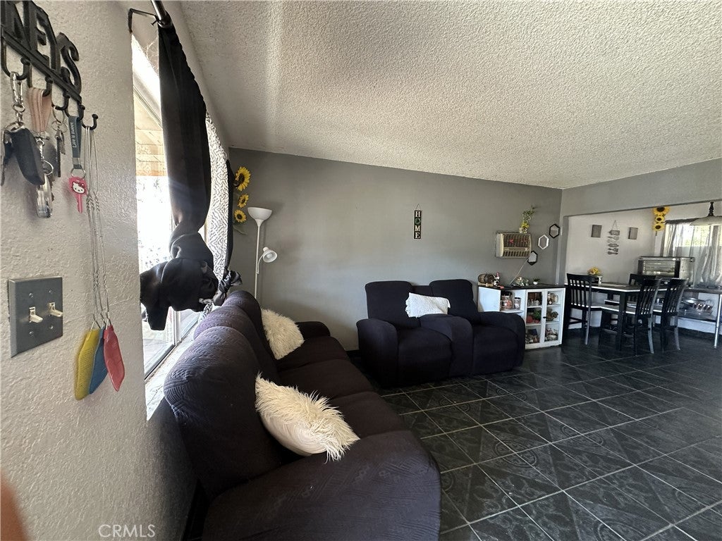 3945 San Benito