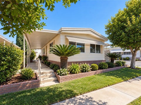 Photo of 16966 Lake Knoll LN, Yorba Linda, CA 92886 (MLS # IV26202541)