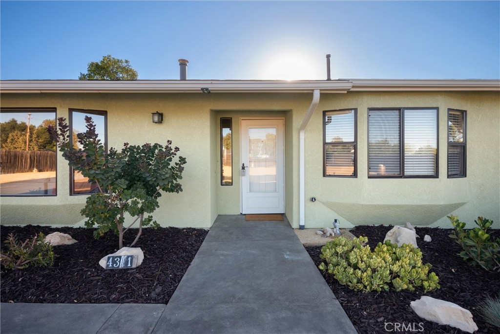 4321 Whispering Oak