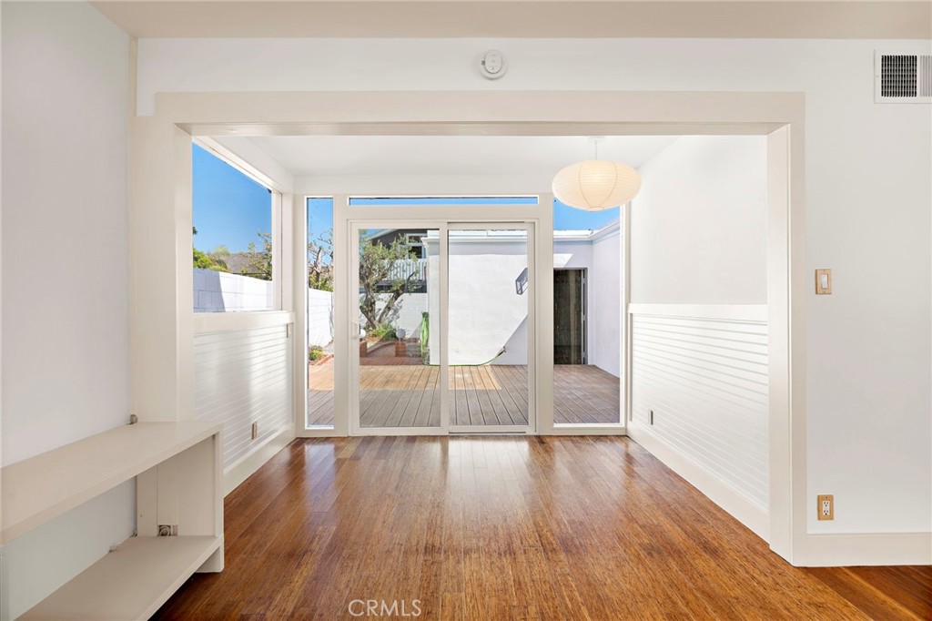 Newport Shores (NEWS) - Residential Lease