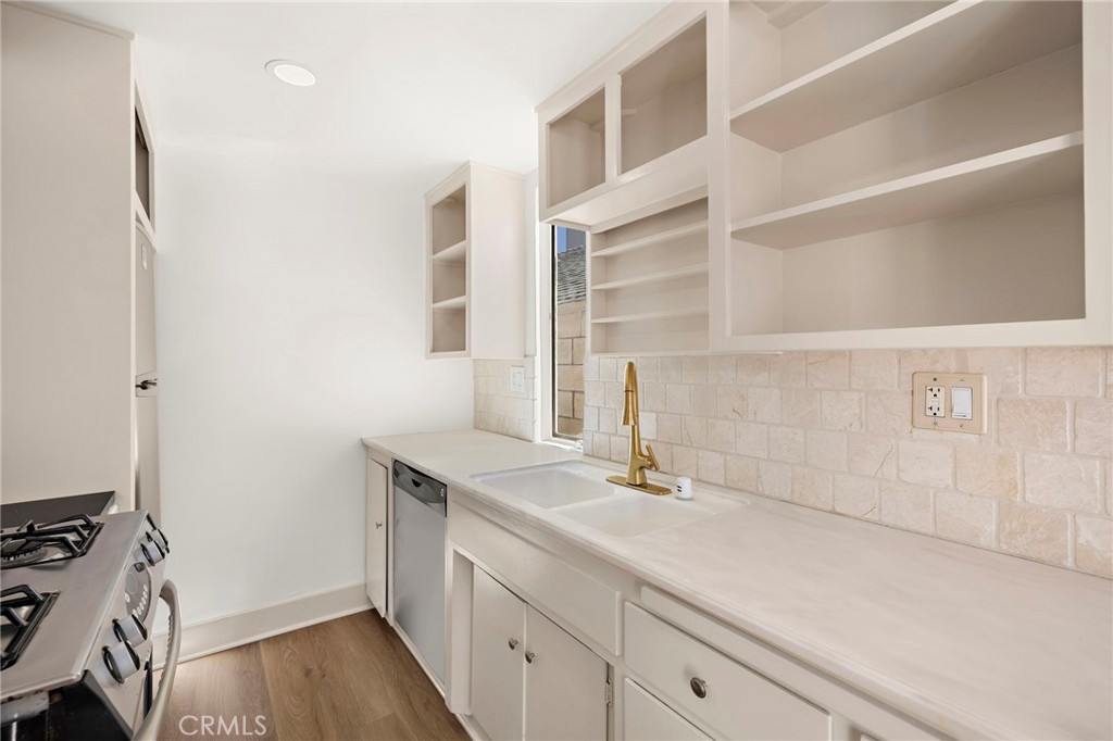 Newport Shores (NEWS) - Residential Lease