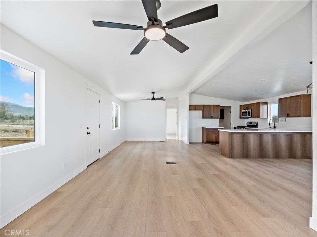 11623 Desert View Road