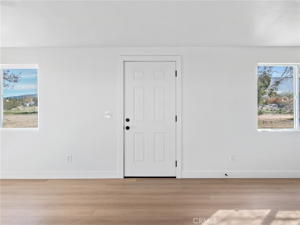 11623 Desert View Road