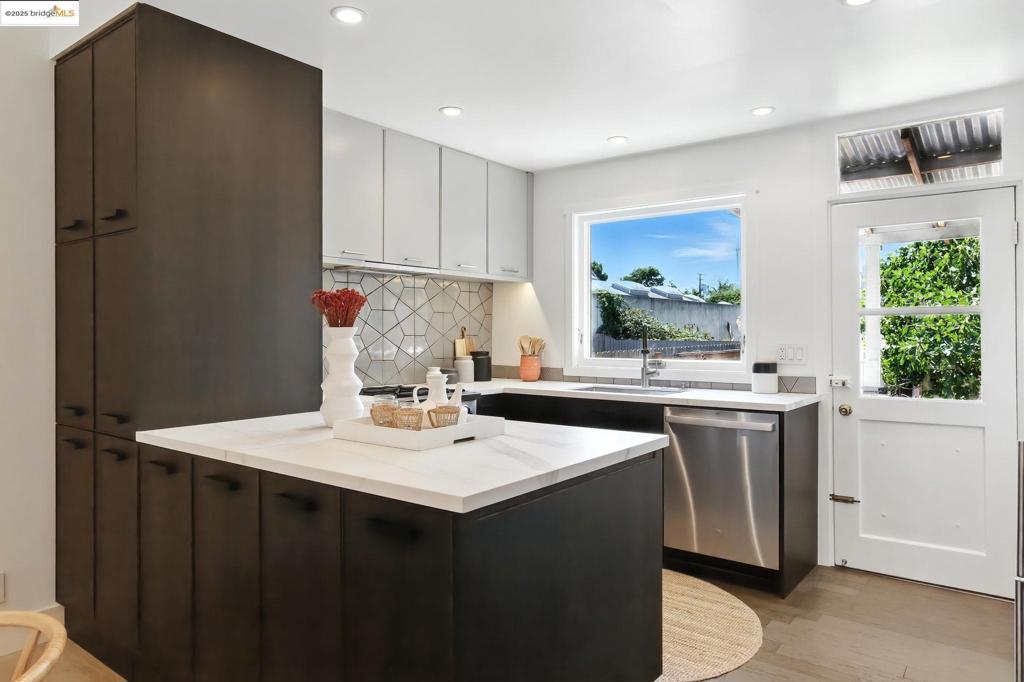 WEST BERKELEY - Residential