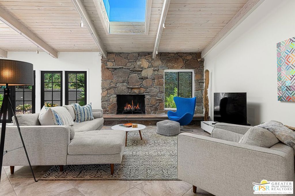 Photo of 1010 W Friar Court, Palm Springs, CA 92262 (MLS # 25616551PS)