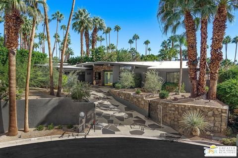 Photo of 1010 W Friar Court, Palm Springs, CA 92262 (MLS # 25616551PS)