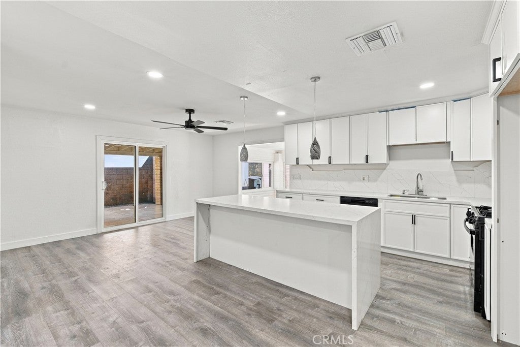 705 N Pepper