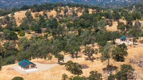 Photo of 4125 Heavenly Crest Rd, Mariposa, CA 95338 (MLS # MP26038236)