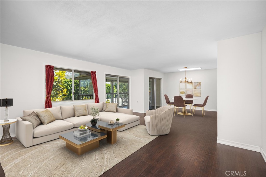 2369 Via Mariposa E 3C