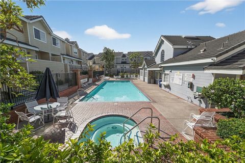Photo of 2800 Plaza Del Amo #28, Torrance, CA 90503 (MLS # PV25156558)