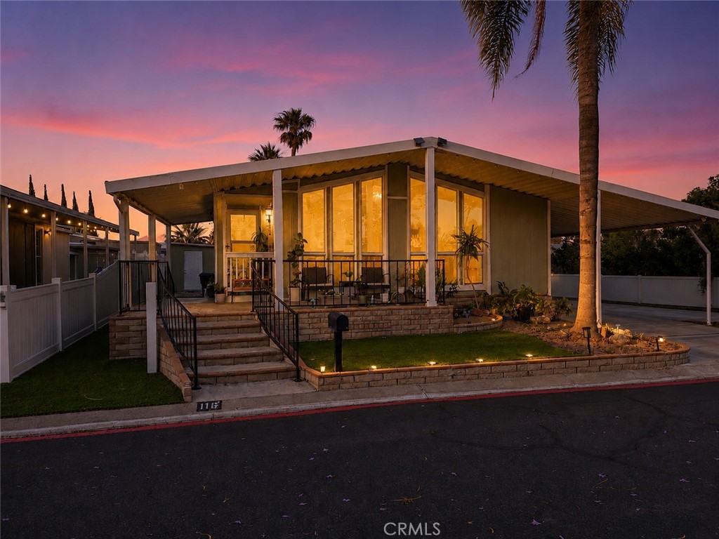 494 S Macy Street 116