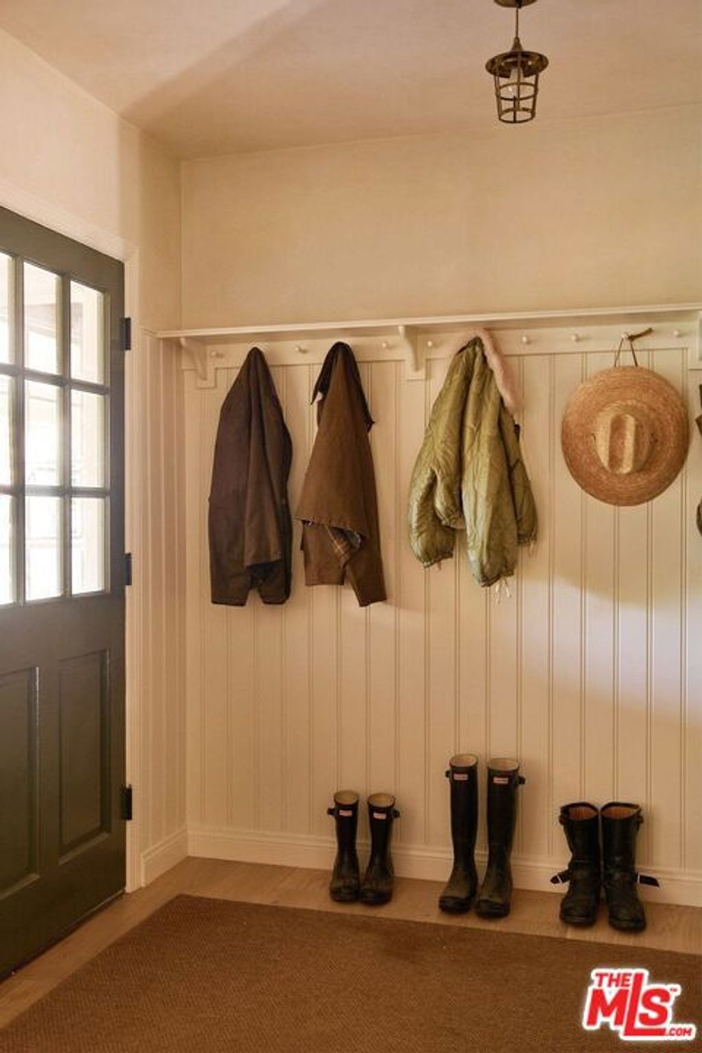 Photo of 3142 Brookdale Road, Studio City, CA 91604 (MLS # 26641871)