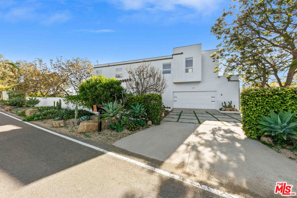 2727 Corral Canyon Road