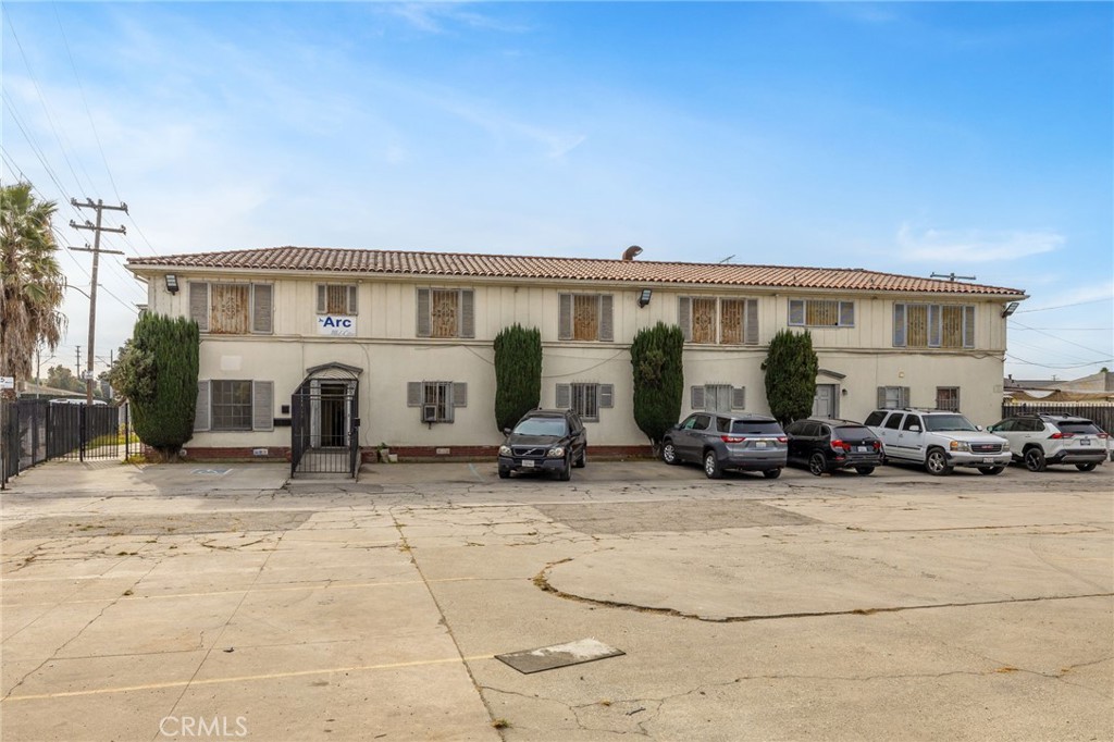 1011 N Willowbrook Avenue
