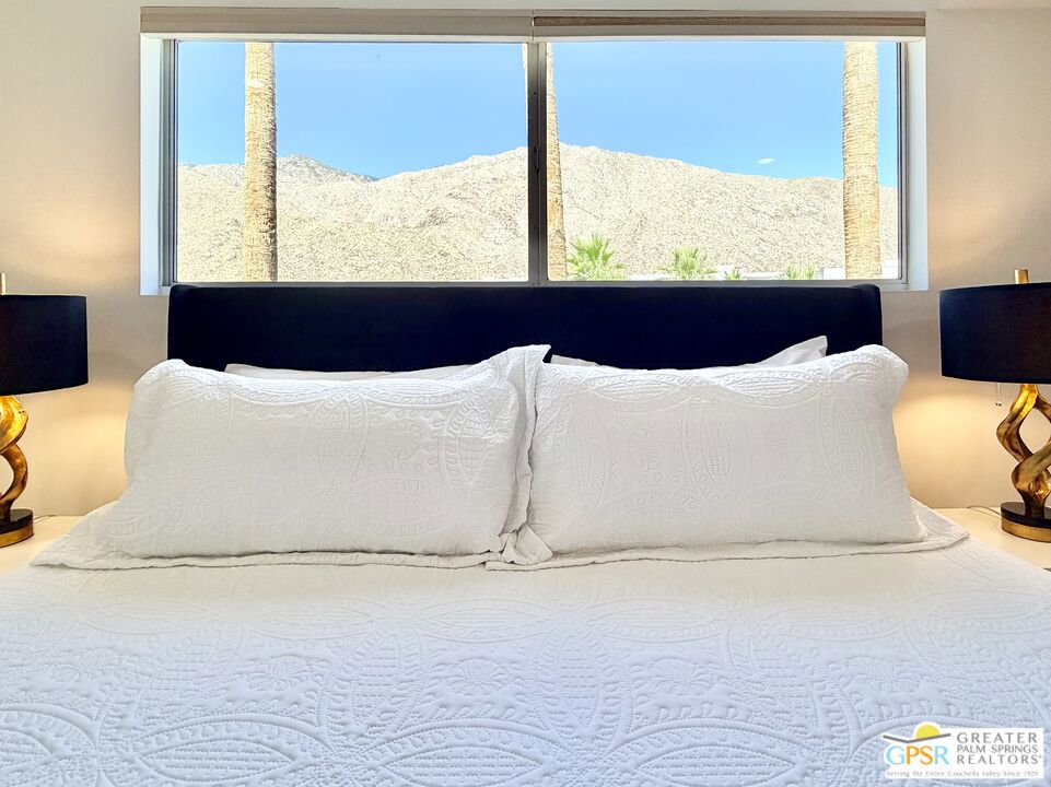 588 E San Lorenzo Road 201