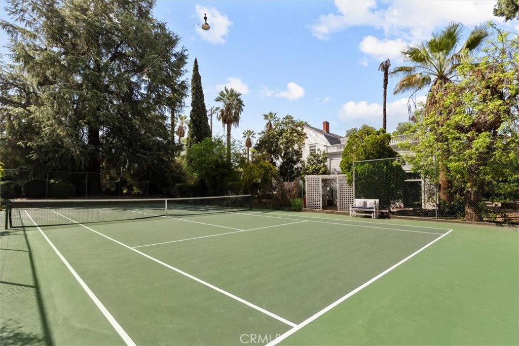 1012 W Highland Ave.