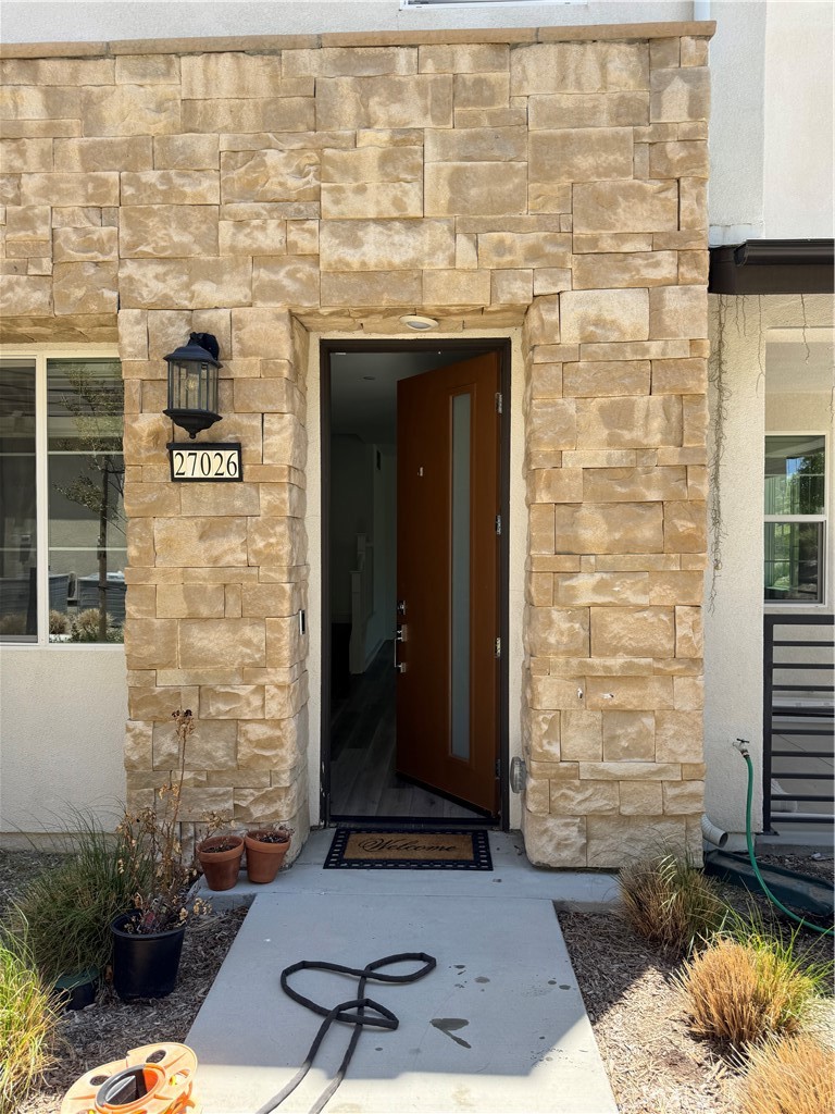 Modern 4-Bedroom Smart Home in FivePoint Valencia – Resort-Style Living with Magic Mountain Views!
<<Welcome to this stunning 4-bedroom, 3-bathroom smart home in the heart of the award-winning FivePoint Valencia community. Built for comfort, convenience, and style, this spacious home offers high ceilings, LED accent lighting, and an open-concept layout perfect for entertaining or relaxing. Enjoy your morning coffee or evening wind-down on the private 10x10 patio with a view of Magic Mountain.>>
The bright, modern kitchen features GE Profile stainless steel appliances, a walk-in pantry, and quartz countertops. The laundry room comes equipped with LG washer and gas dryer (plus pedestal and storage units). Wall mounts are installed in the living room and master bedroom, ready for 90” TVs.
Smart home features include Lutron Caseta smart switches, Alexa-compatible MyQ garage automation, Ring security system with cameras and sensors, and a Netgear 8-port switch for seamless internet access. Energy-efficient amenities include 11 owner-paid solar panels, a Rinnai tankless water heater, and a 30kW EV charger in the attached 2-car garage.
Storage is plentiful with custom-built closets in all bedrooms and a fully outfitted garage system including 8 large cabinets and a workbench. The home has a private main entrance and is just minutes from I-5 freeway access.
As a resident, you’ll enjoy access to incredible FivePoint amenities including Confluence Park with three pools, a luxurious spa, cabanas, BBQ areas, playgrounds, bike trails, community gardens, and weekend farmer’s markets. All within one of the top-rated school districts in the area.
<<Don’t miss this opportunity to live in a modern, energy-smart home with resort-style living and unbeatable views!>>