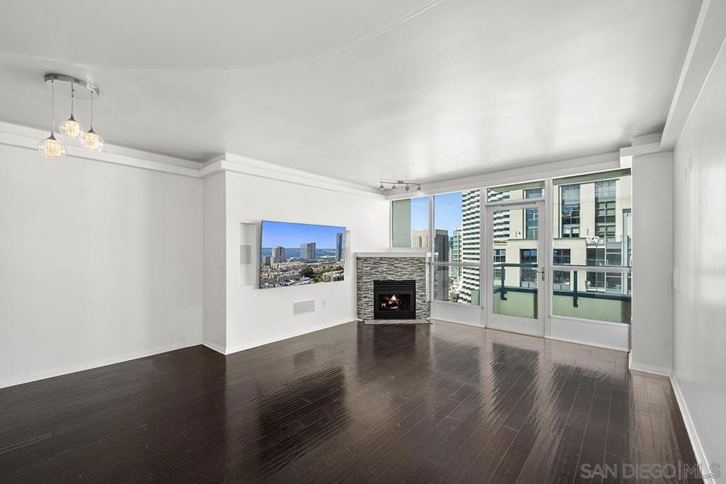 555 Front Street 2201