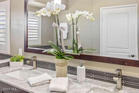 Tiny photo for 586 Schuman Place, Ventura, CA 93003 (MLS # 226004437)