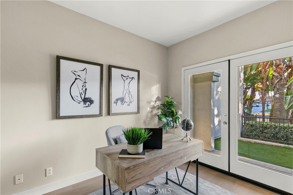 Founder's Walk - Residential