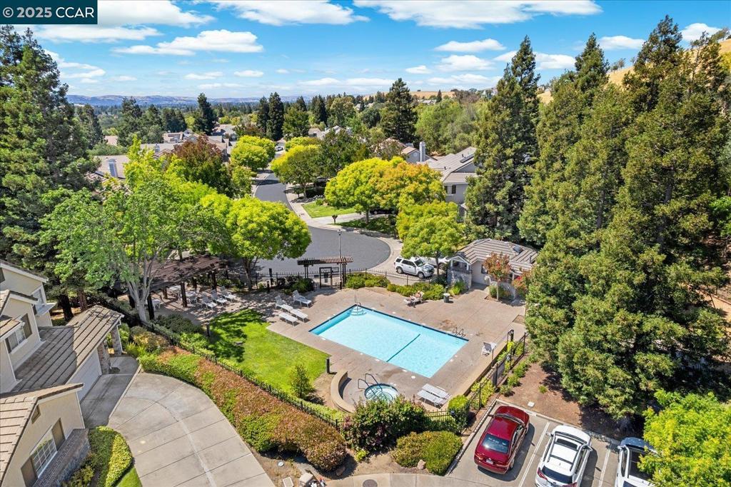 BLACK DIAMOND - Residential