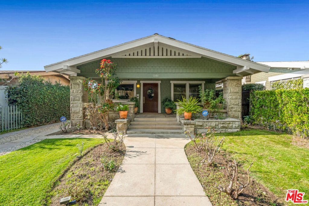 Photo of 1331 N Cherokee Avenue, Los Angeles, CA 90028 (MLS # 26634437)
