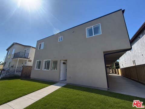Photo of 442 E 118th Street, Los Angeles, CA 90061 (MLS # 26859251)