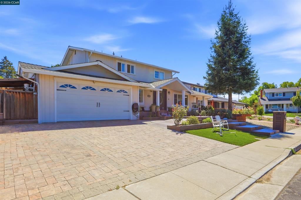 1386 Lichen Ct