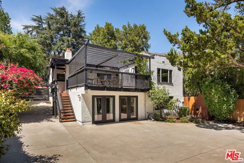 956 Parkman Street Altadena CA 91001