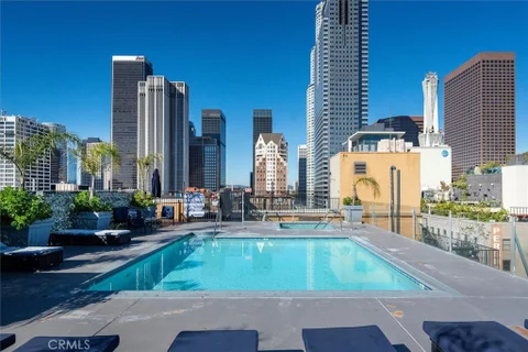 312 W 5th St Unit 907, Los Angeles, CA 90013 - MLS#: SR25279372
