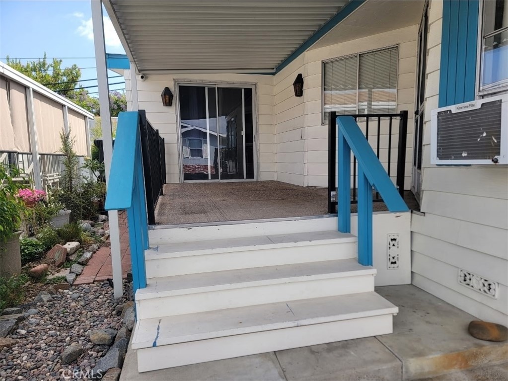 24922 Muirlands 68