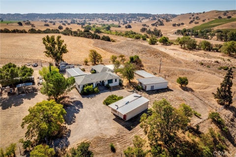 Photo of 4725 River Grove Drive, Paso Robles, CA 93446 (MLS # NS26210442)