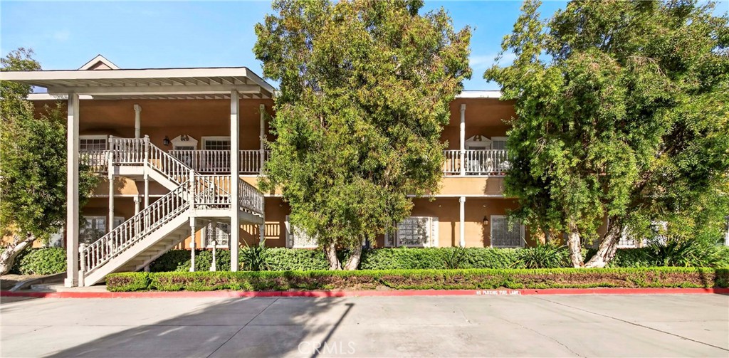 408 S Beach 208