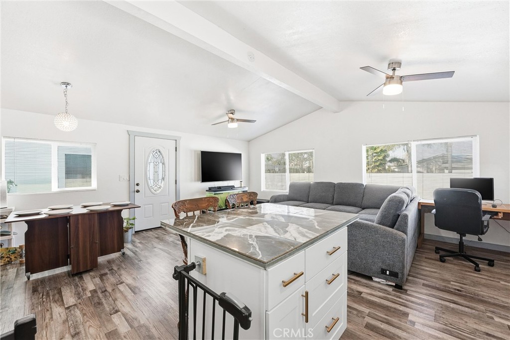 327 W Wilson 107