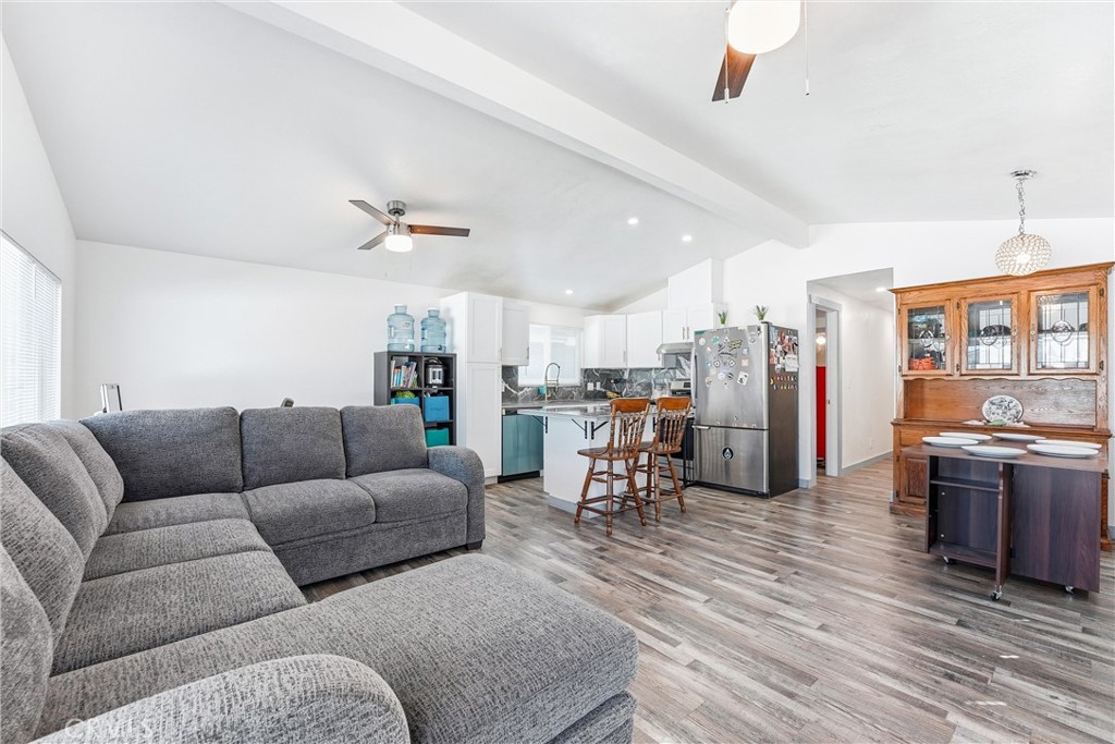 327 W Wilson 107