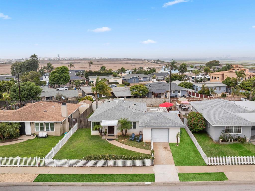 462 Carnation Avenue