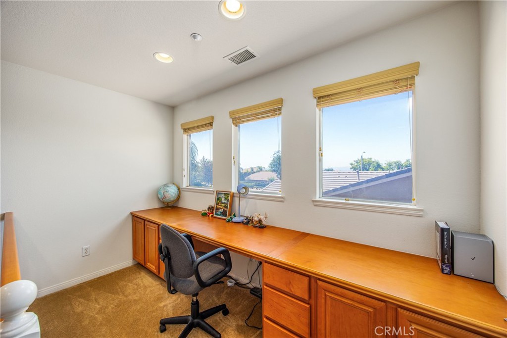6858 Bacon Lane