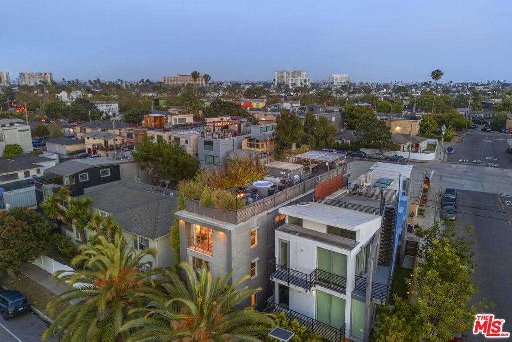 406 Grand Boulevard, Venice CA 90291