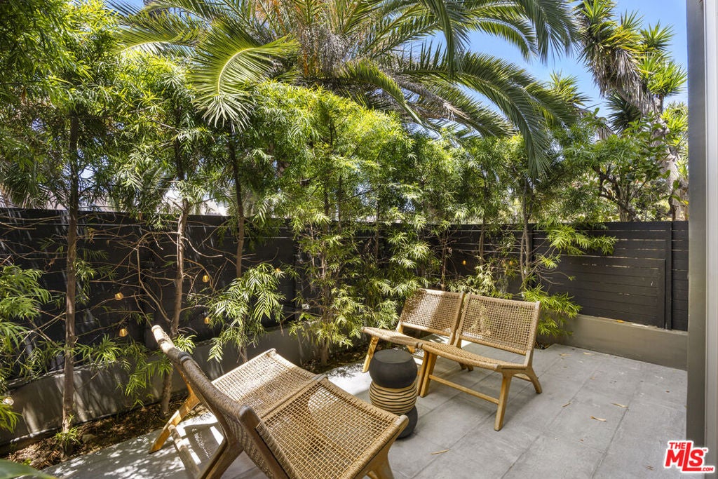406 Grand Boulevard