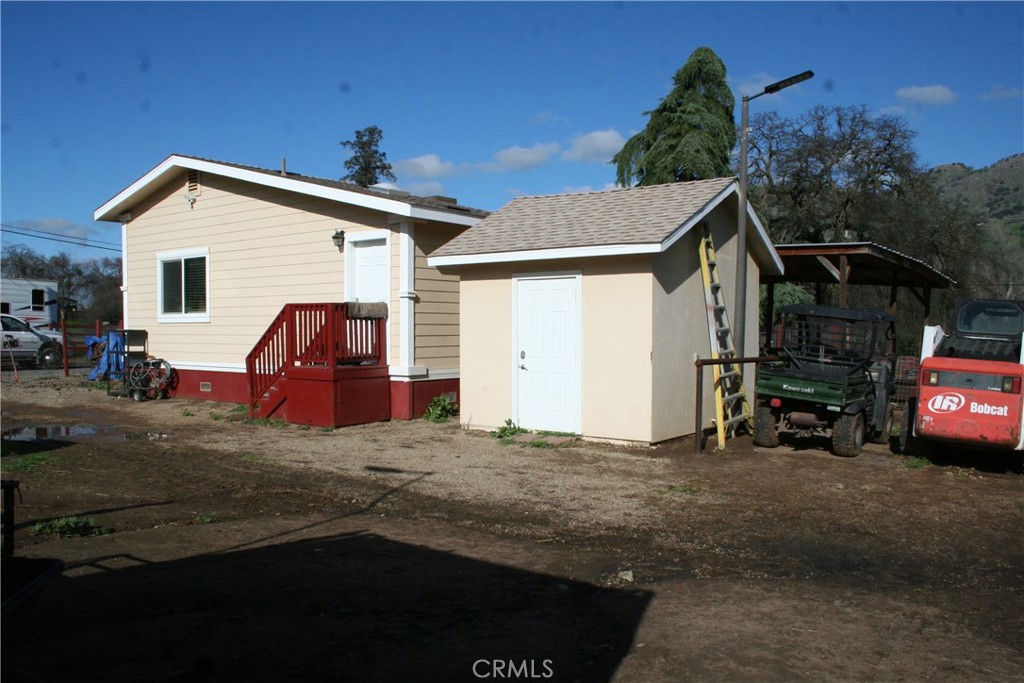 38290 38290 Roundtree Lane