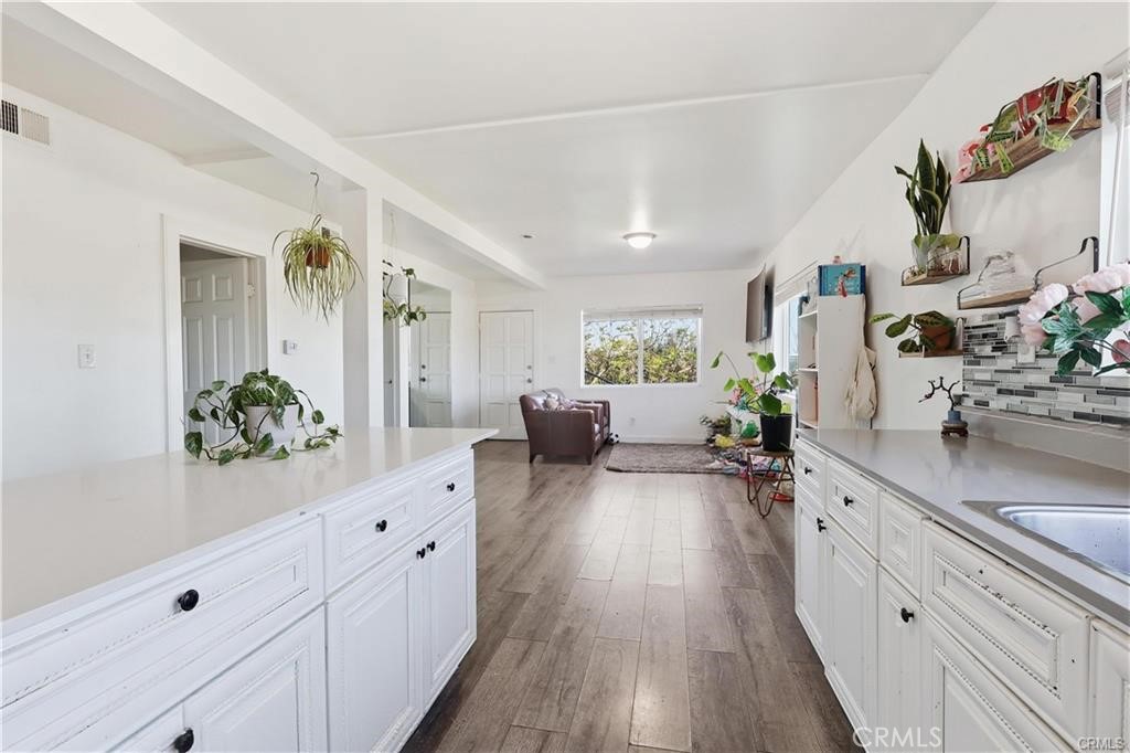 3873 Dwiggins Street