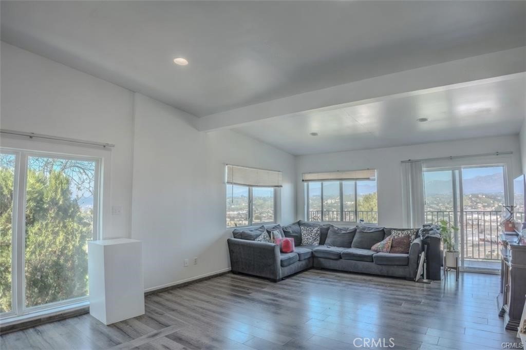 3873 Dwiggins Street