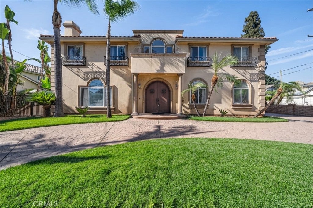163 E Camino Real Avenue