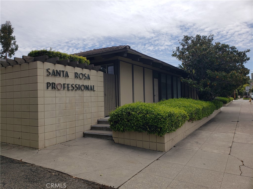 Located at 1338-1340 Santa Rosa Street the SANTA ROSA PROFESSIONAL BUILDING has been a 2 unit Dental Office since is was constructed in 1962. The property is constructed a two independent medical offices with approximately mirror image floorplans of 1930sqft each.