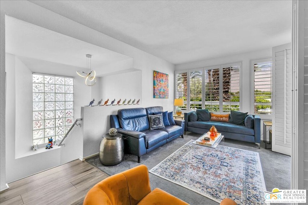401 S El Cielo Road 204