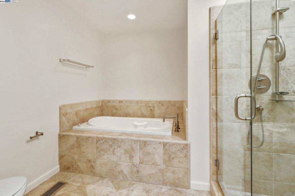 ORINDAWOODS - Residential