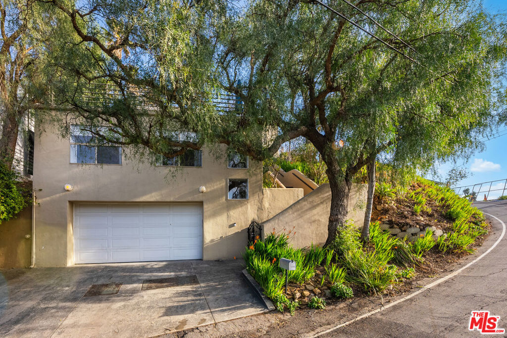 4350 hillview drive