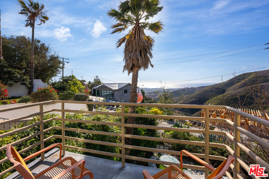 4350 hillview drive