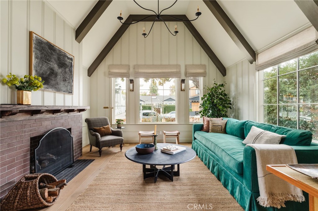 4246 Farmdale Avenue