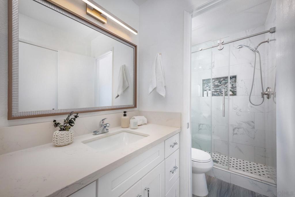 La Costa - Residential